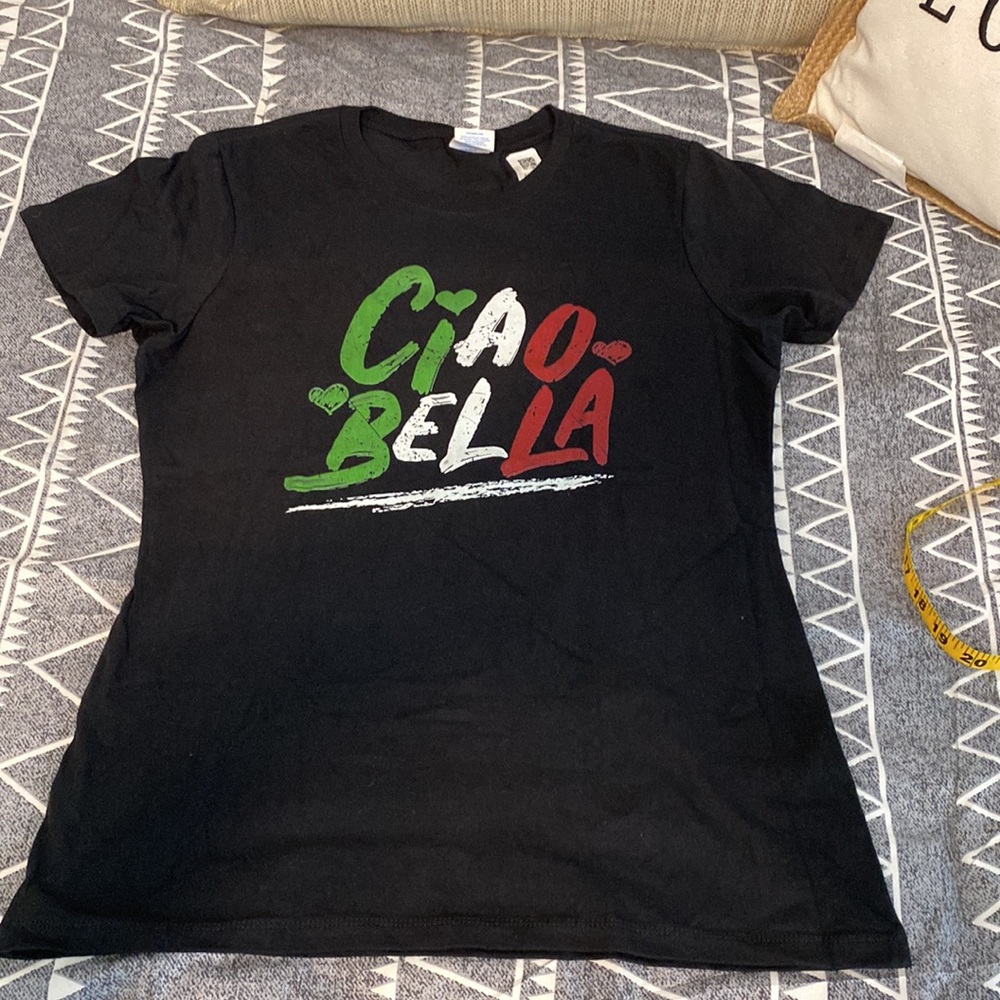 Ladies T-shirt “Ciao Bella”, Italian, Size Small, NWT, never worn, No defects